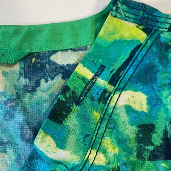 Carhartt Force Women Scrub Top Abstract Nursing M - Picture 8 of 10